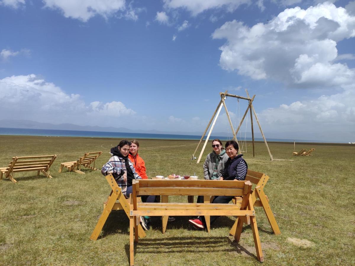 Yurt Camp Ali-Nur At Lake Song-Kol Юрточный Лагерь Али-Нур Озеро Сон-Куль Сон-Куль Кыргызстан Нарын Kyrgyzstan Naryn Ngoại thất bức ảnh