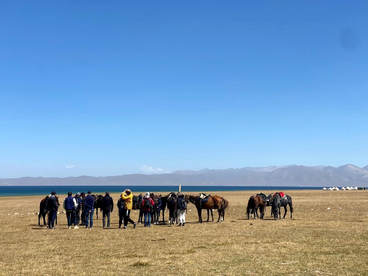 Yurt Camp Ali-Nur At Lake Song-Kol Юрточный Лагерь Али-Нур Озеро Сон-Куль Сон-Куль Кыргызстан Нарын Kyrgyzstan Naryn Ngoại thất bức ảnh