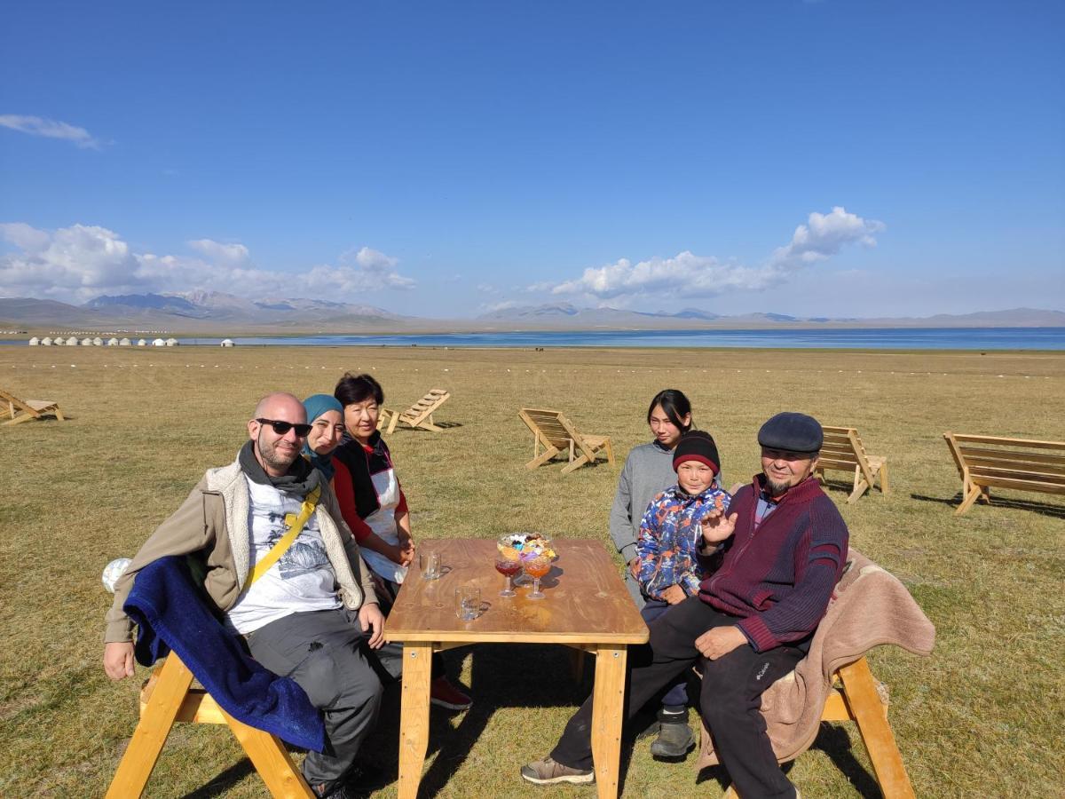 Yurt Camp Ali-Nur At Lake Song-Kol Юрточный Лагерь Али-Нур Озеро Сон-Куль Сон-Куль Кыргызстан Нарын Kyrgyzstan Naryn Ngoại thất bức ảnh