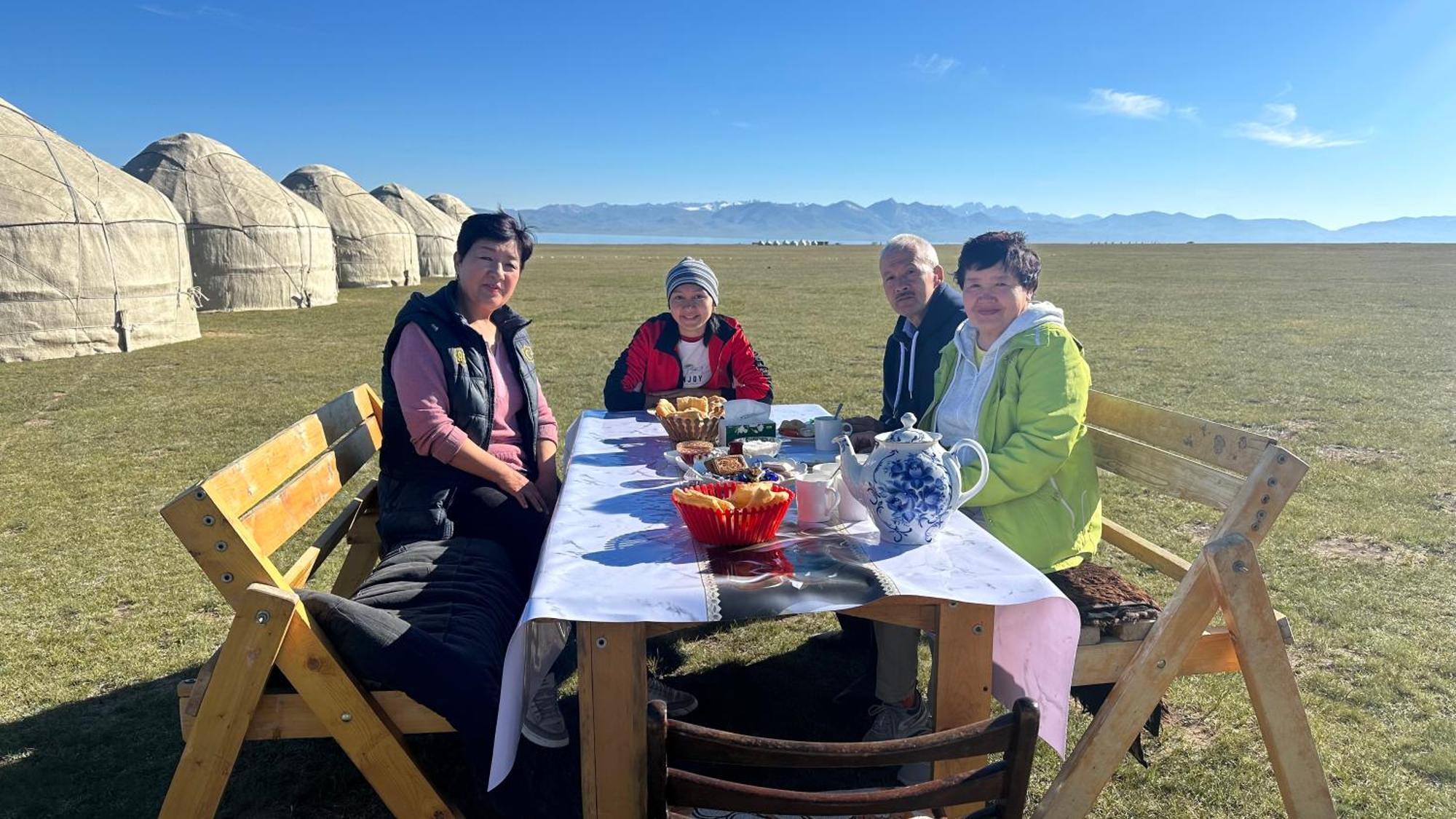 Yurt Camp Ali-Nur At Lake Song-Kol Юрточный Лагерь Али-Нур Озеро Сон-Куль Сон-Куль Кыргызстан Нарын Kyrgyzstan Naryn Ngoại thất bức ảnh
