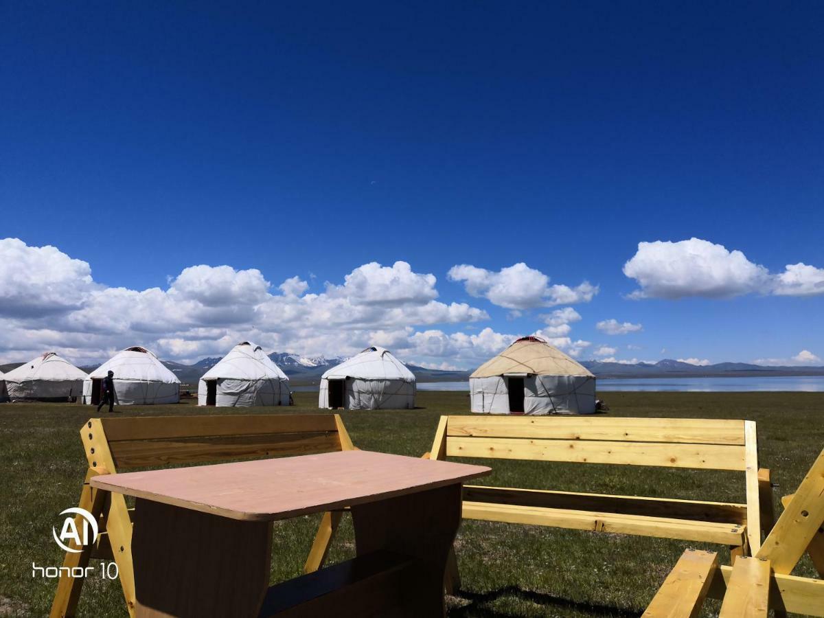 Yurt Camp Ali-Nur At Lake Song-Kol Юрточный Лагерь Али-Нур Озеро Сон-Куль Сон-Куль Кыргызстан Нарын Kyrgyzstan Naryn Ngoại thất bức ảnh